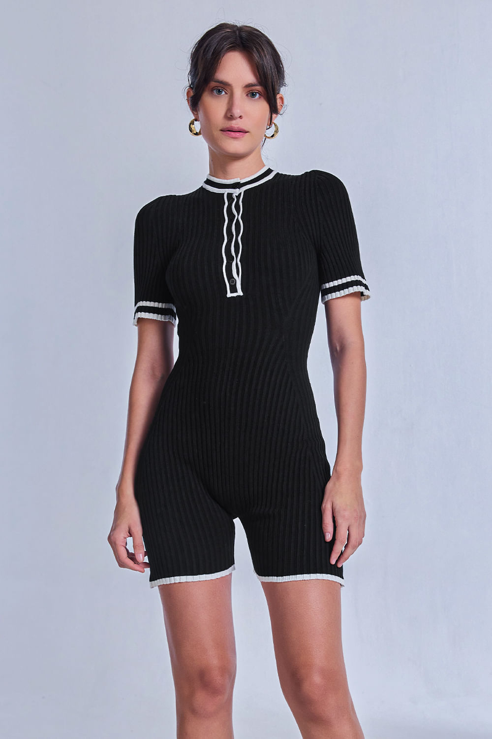 Macaquinho Tricot Ana Preto e Off White