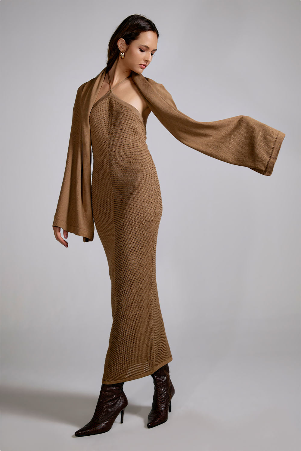 Vestido Tricot Midi Isis Camel Soft