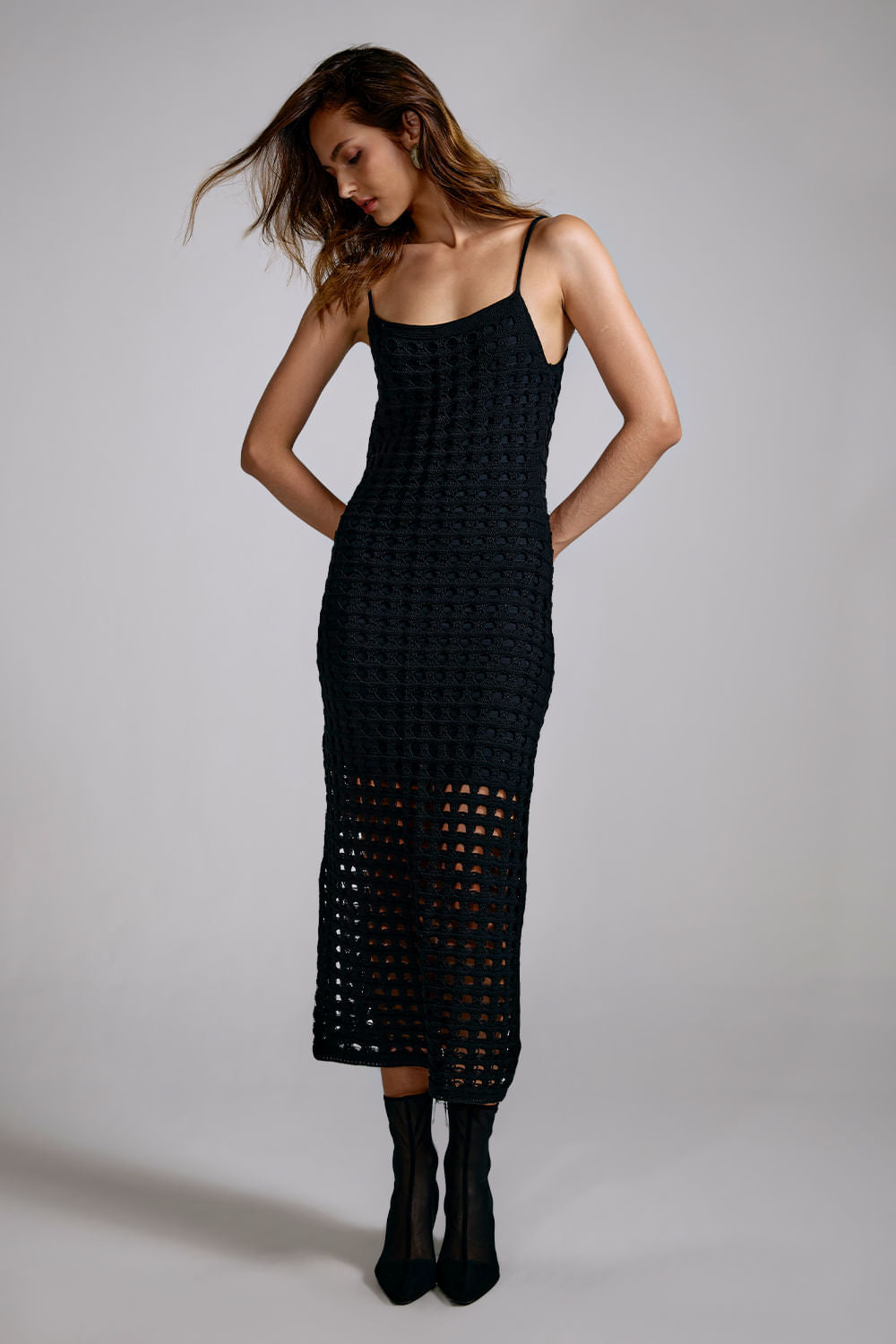 Vestido Tricot Midi Camila Preto