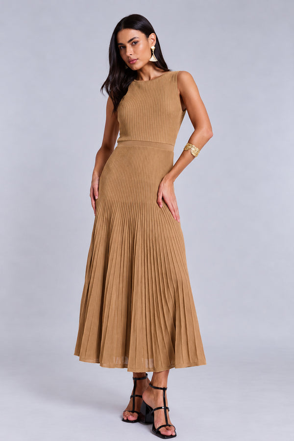 Vestido Tricot Midi Clarice Dourado